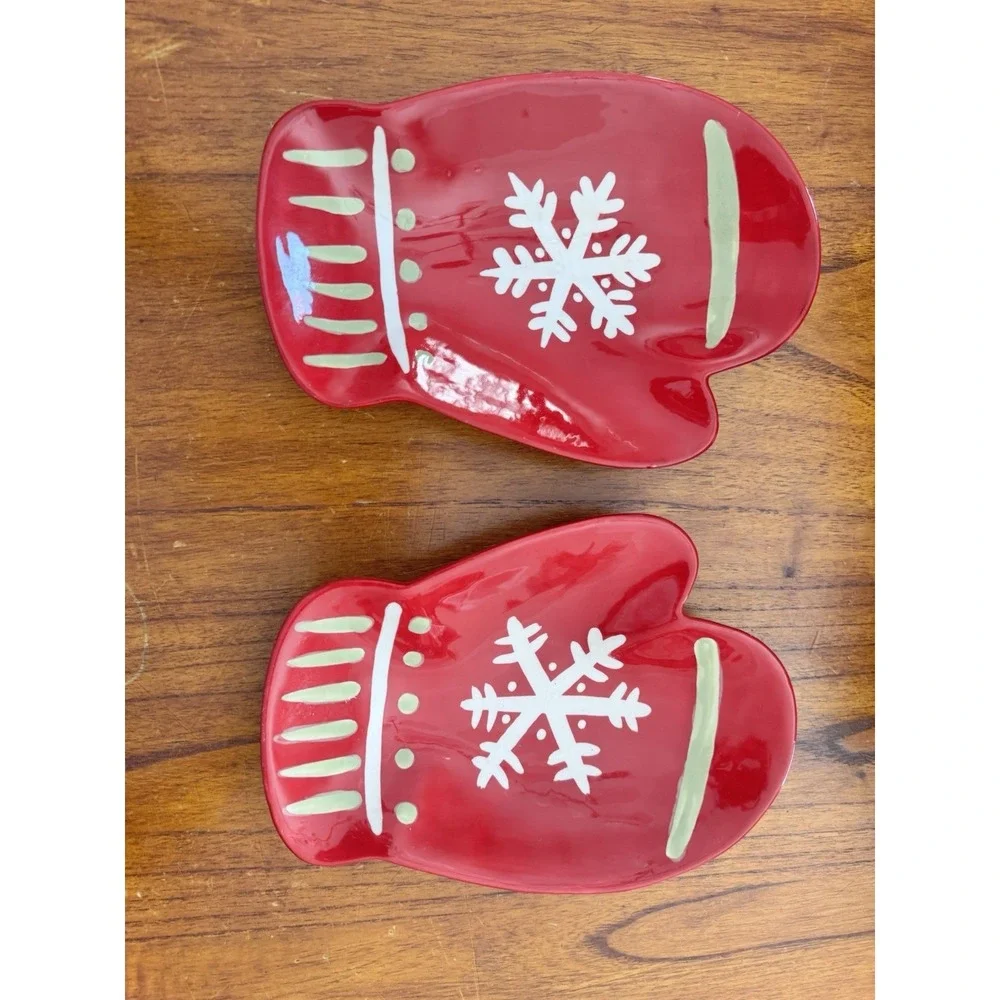 Hallmark Red Mittens Vintage‎ Dish Set of 2 Christmas Holiday Snack Bowls No Box